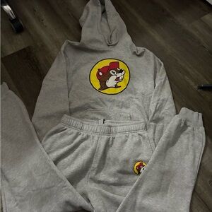 Buc-ee’s tracksuit